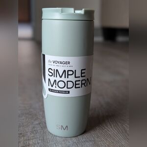 Simple Modern The Voyager 20 OZ Tumbler Pistachio Green NWT